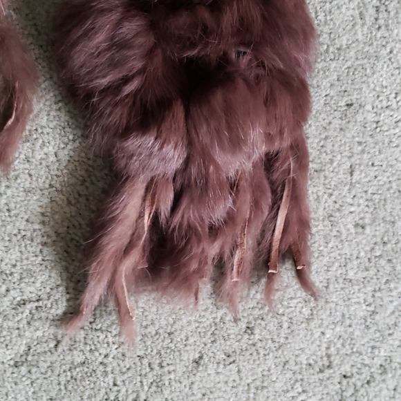 EUC Lorenzo rabbit fur scarf - Picture 3 of 3